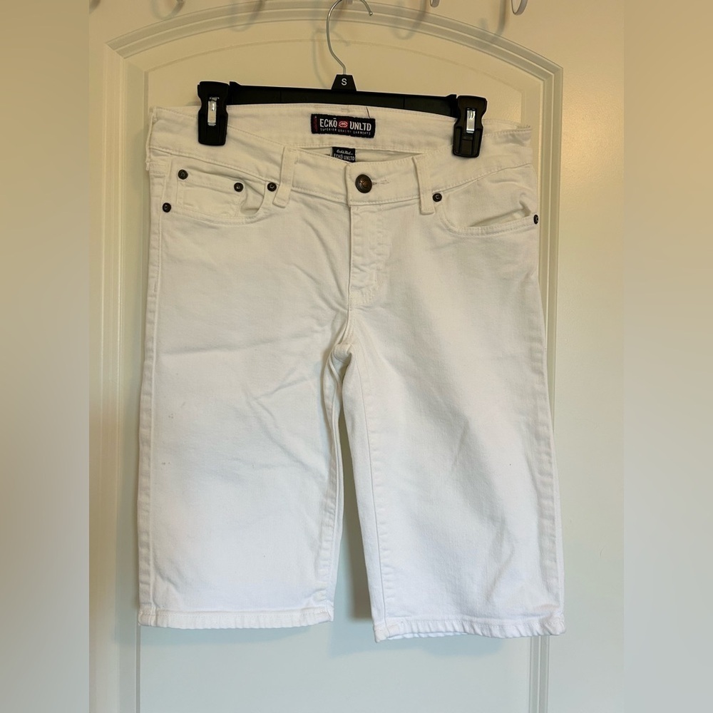 Ecko Unlimited womans White bermuda Shorts